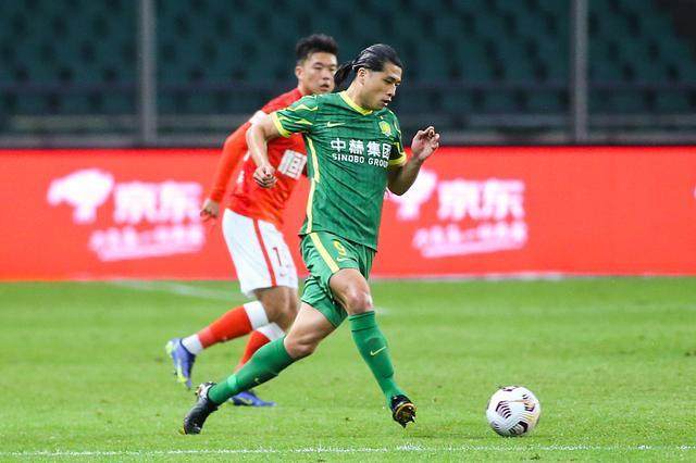 电竞赛事-张玉宁蓄发延续国家队好状态 锋芒盖过国安新外援